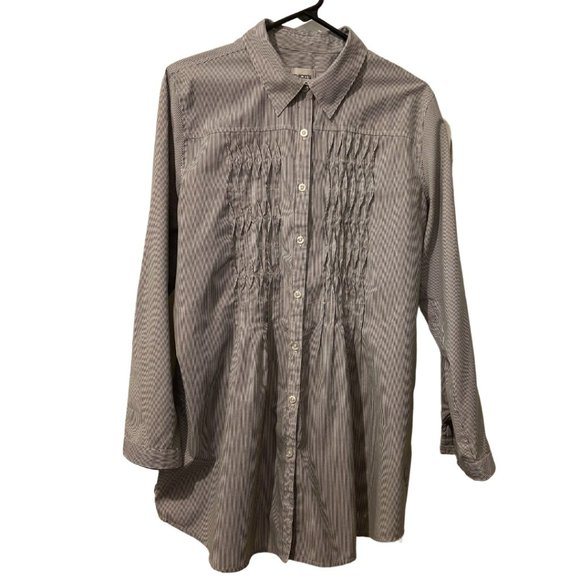 Chicos sz 2 blue pinstriped button down Pintuck 3/4 sleeve sz L - Picture 1 of 6